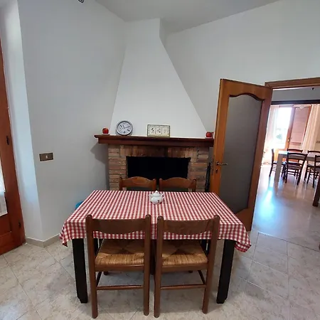 Casa Bibi-montepulciano-5 Posti בית נופש
